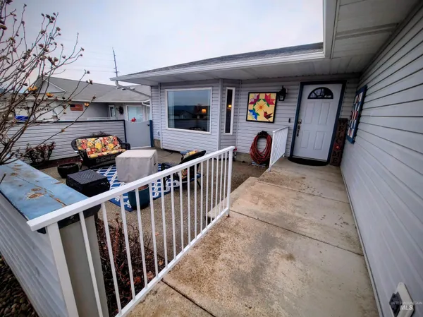 $378,000 | 930 Cypress Court, Unit B, Lewiston, ID 83501