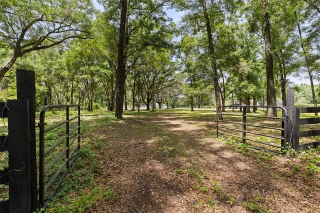 $1,145,000 | 563 Northwest 155th Way, Newberry, FL 32669