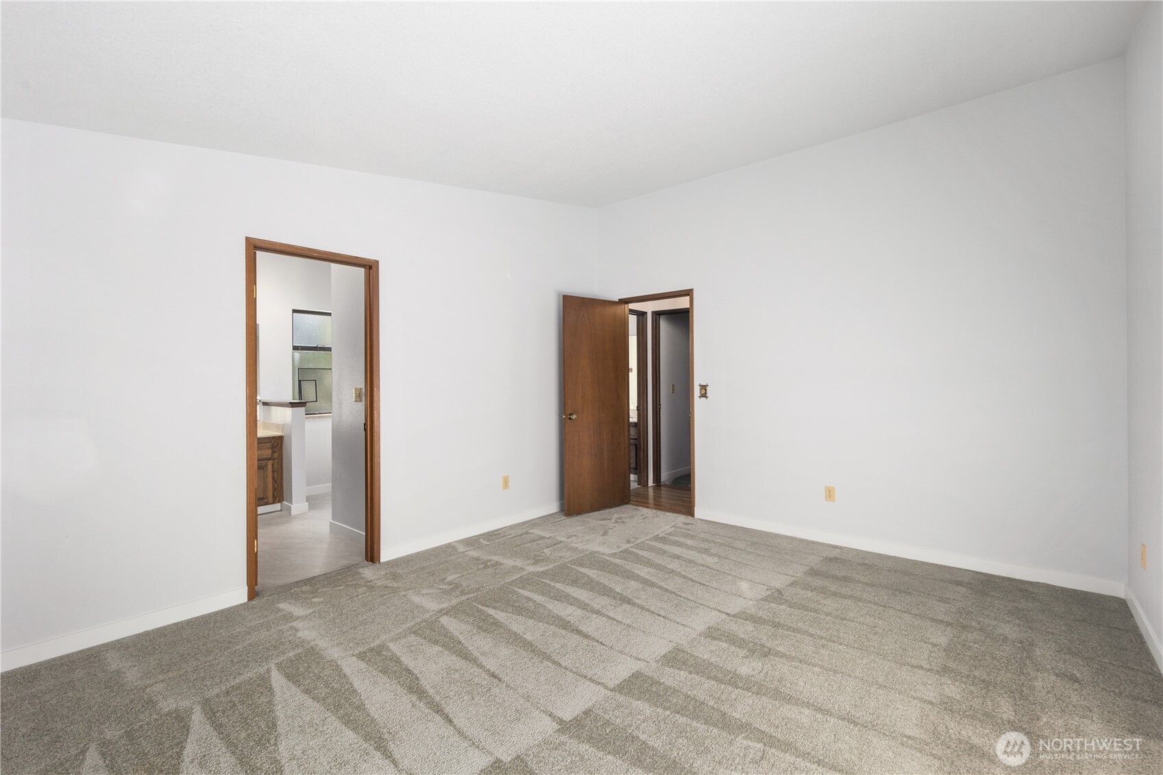 19306 Southeast 277th Street Kent, WA 98042 - Photo 20 of 35