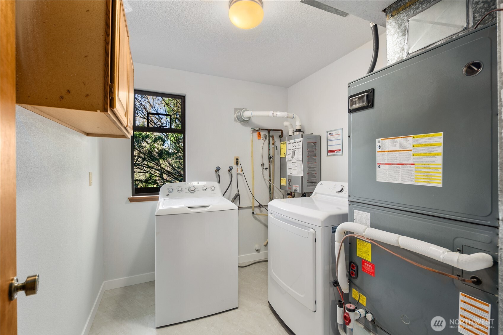 19306 Southeast 277th Street Kent, WA 98042 - Photo 26 of 35