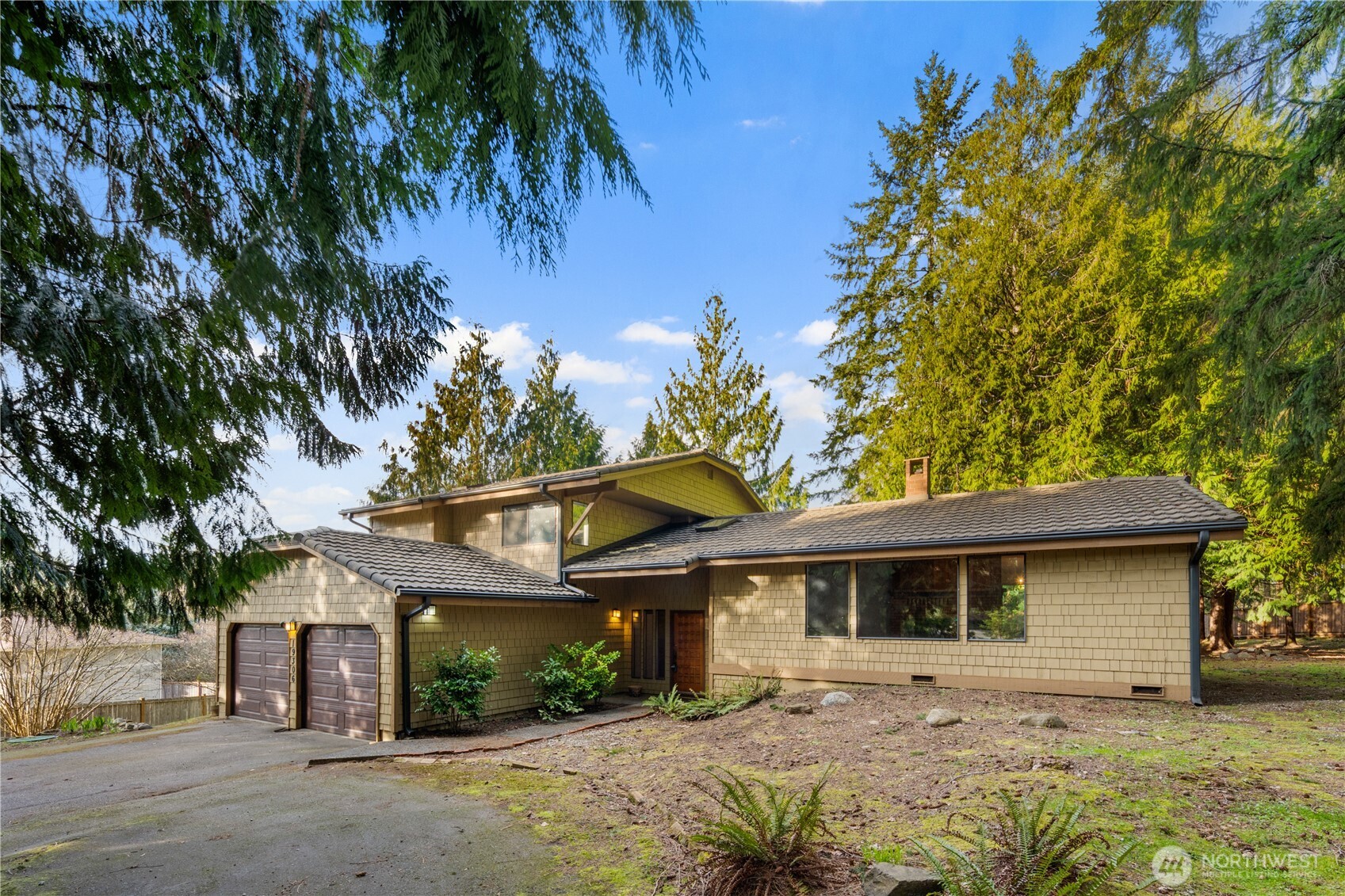 19306 Southeast 277th Street Kent, WA 98042 - Photo 8 of 35