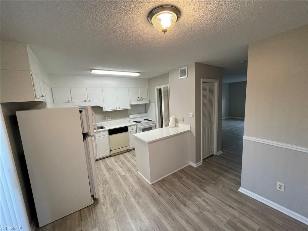 224 Northpoint Avenue, Unit H High Point, NC 27262 - Photo 6 of 15