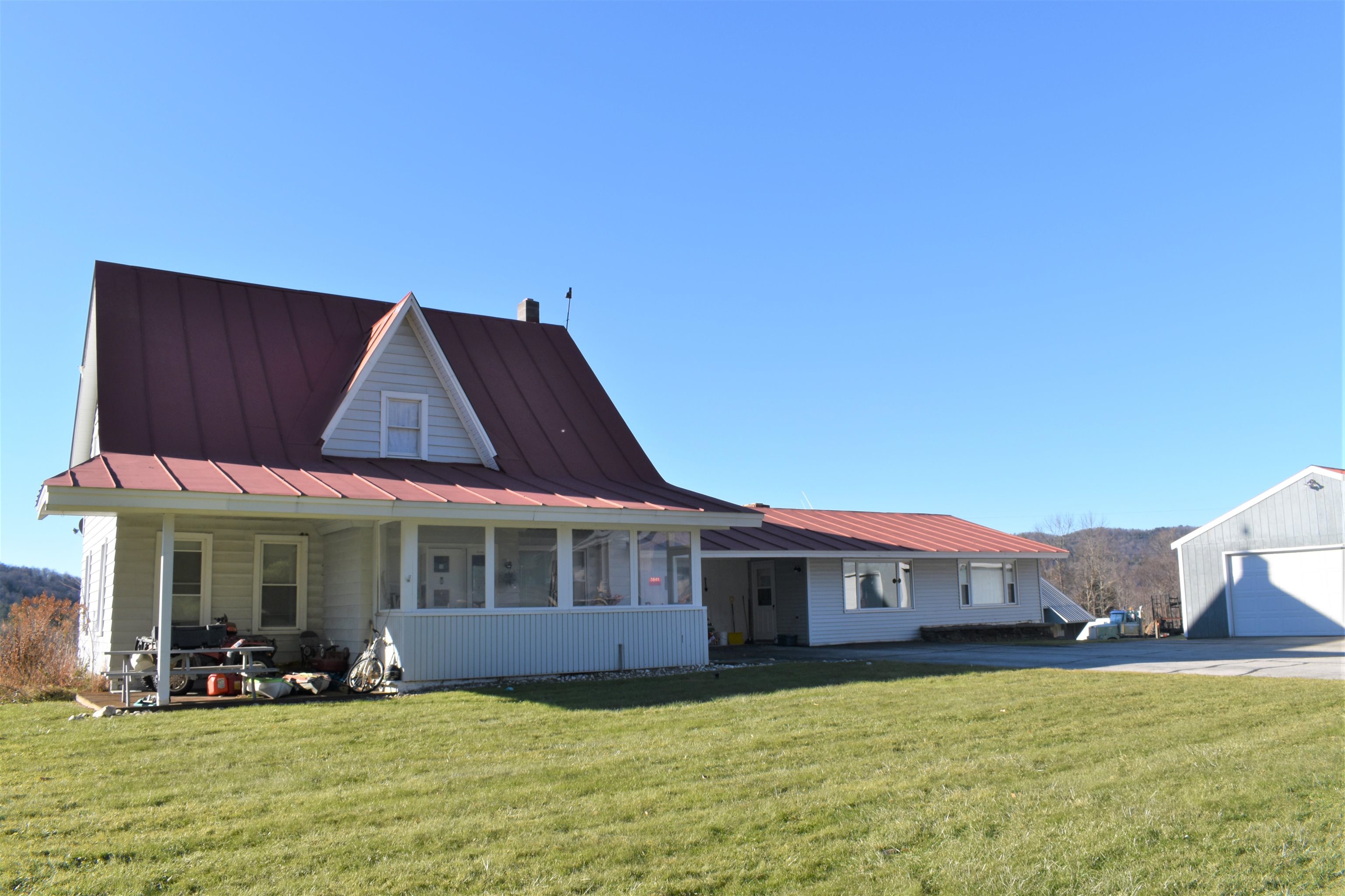 5849 North Road Bethel, VT 05032 - Photo 6 of 33