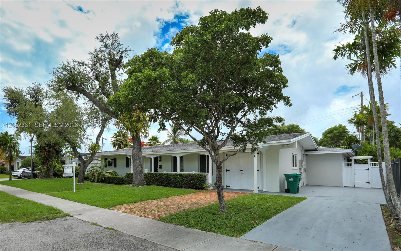 8870 Southwest 86th Street Miami, FL 33173 - Photo 10 of 44