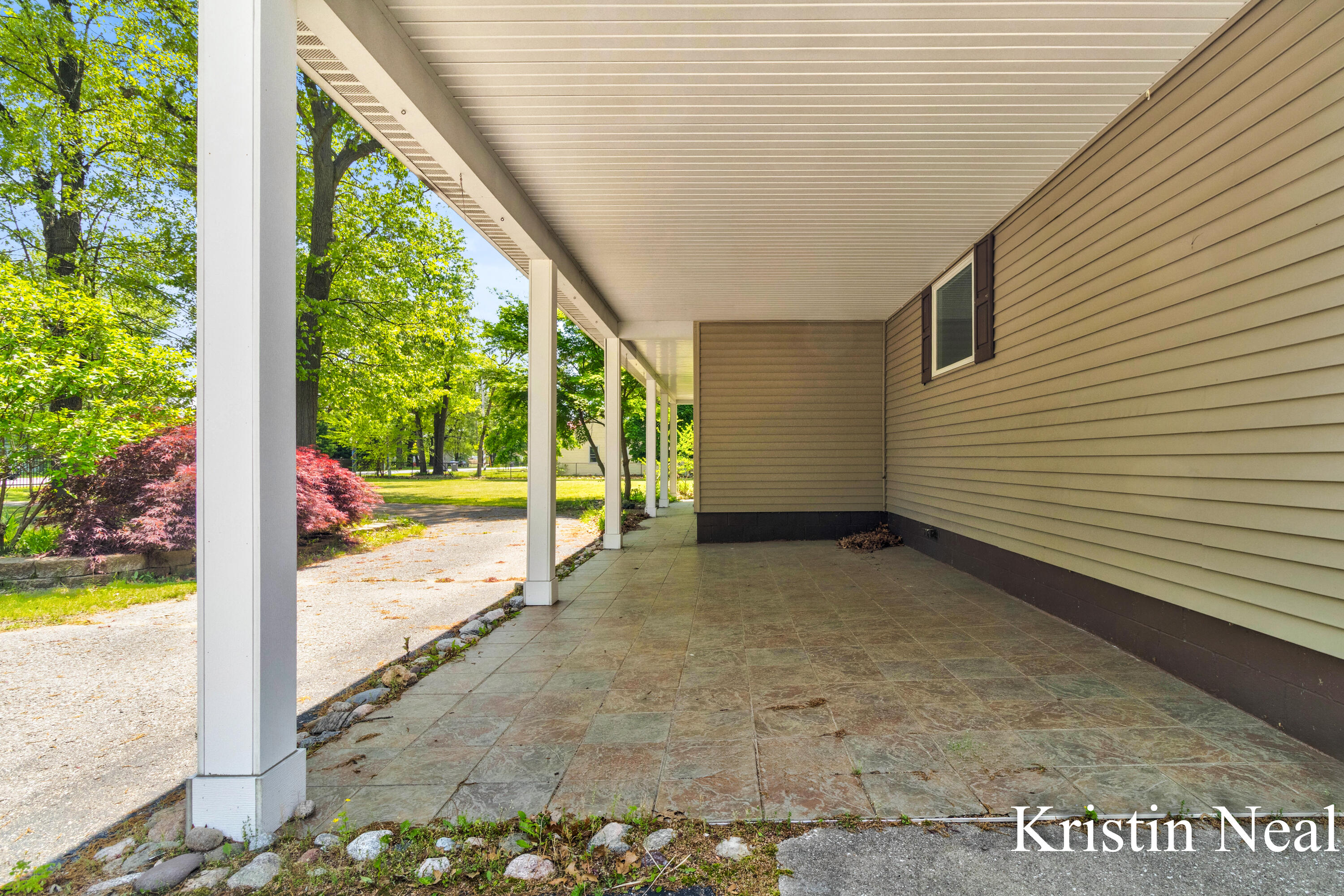 673 South Wolf Lake Road Muskegon, MI 49442 - Photo 4 of 56 Kristin Neal - 673 S Wolf Lake Drive (56