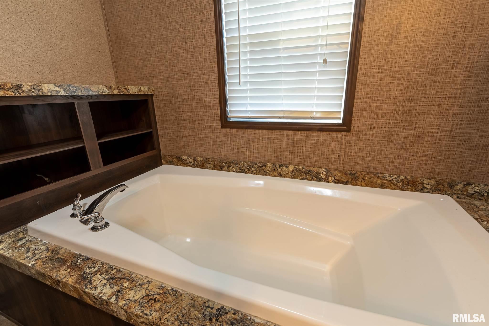 2433 Teske Road Marion, IL 62959 - Photo 16 of 30 Gallery Image 16