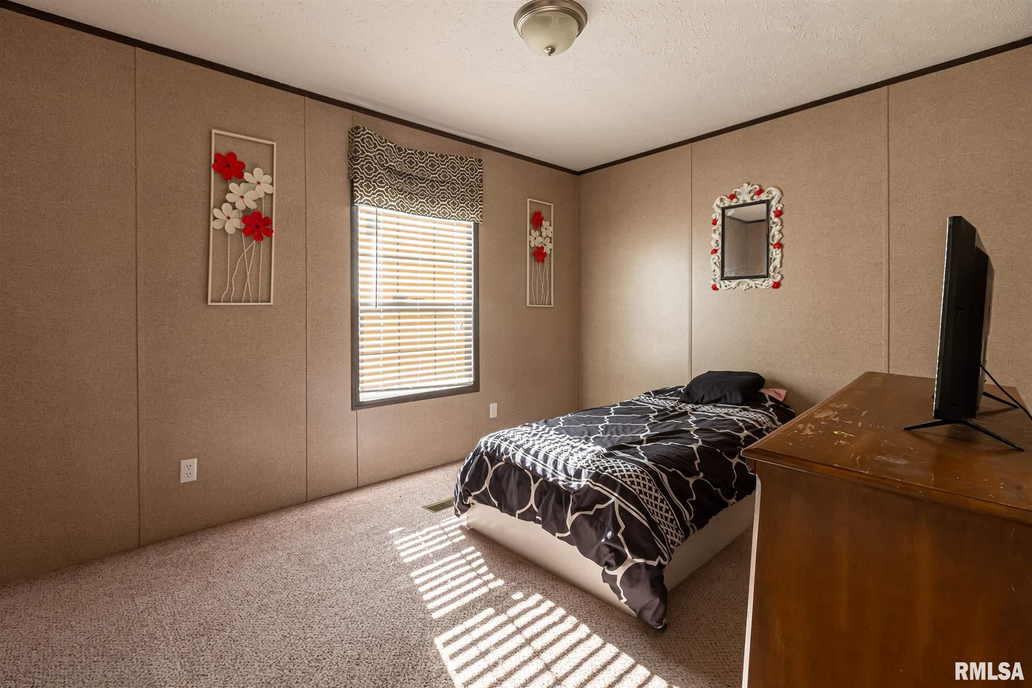 2433 Teske Road Marion, IL 62959 - Photo 19 of 30 Gallery Image 19