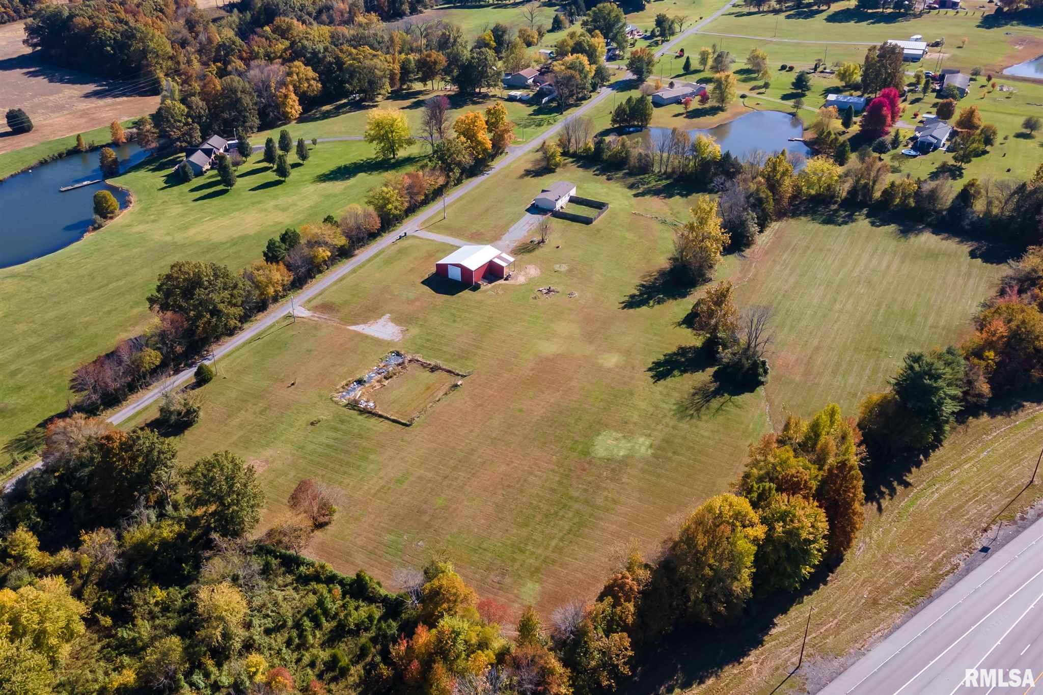 2433 Teske Road Marion, IL 62959 - Photo 3 of 30 Gallery Image 3