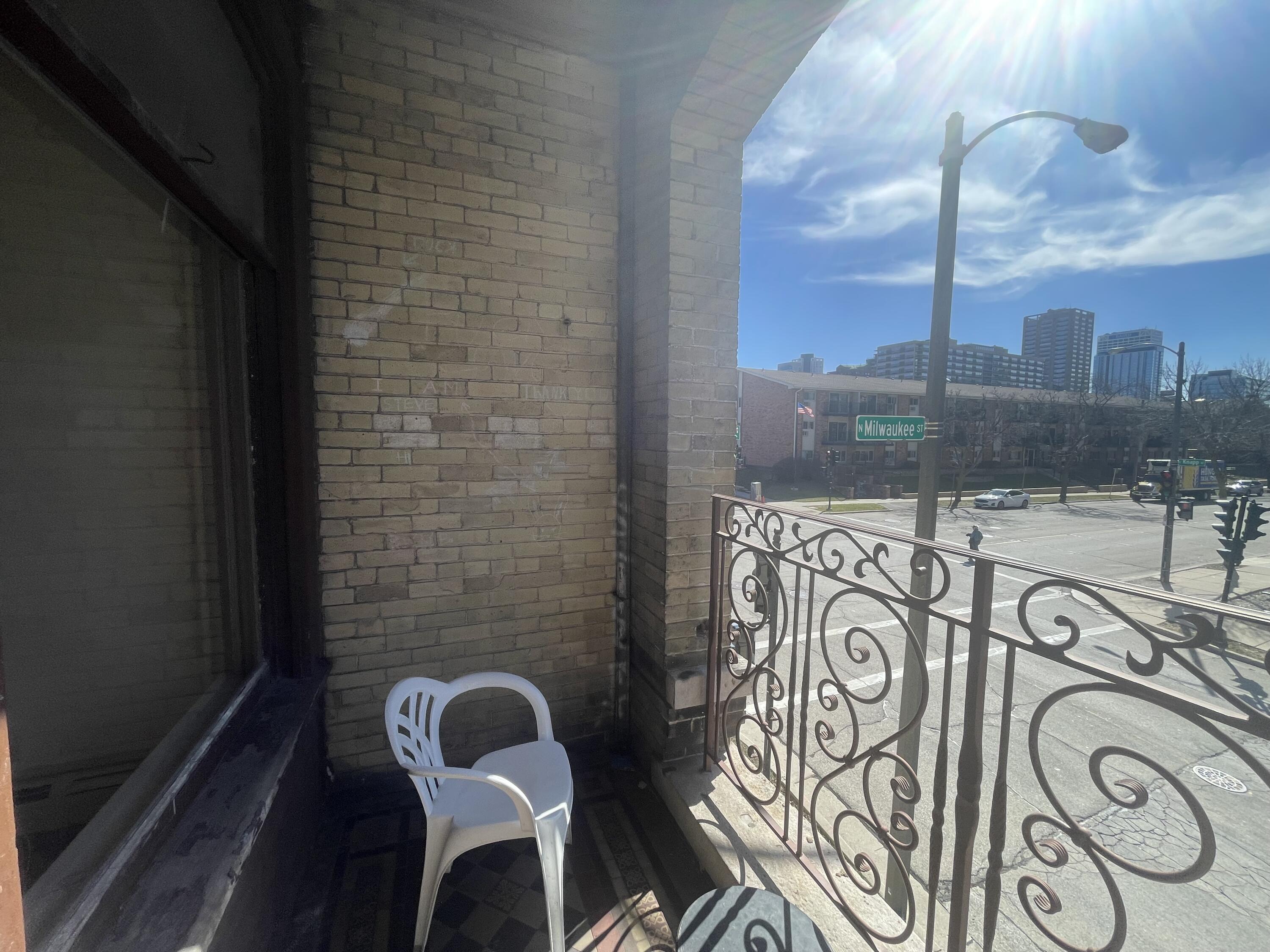 1305 North Milwaukee Street, Unit 1 Milwaukee, WI 53202 - Photo 9 of 16 Balcony