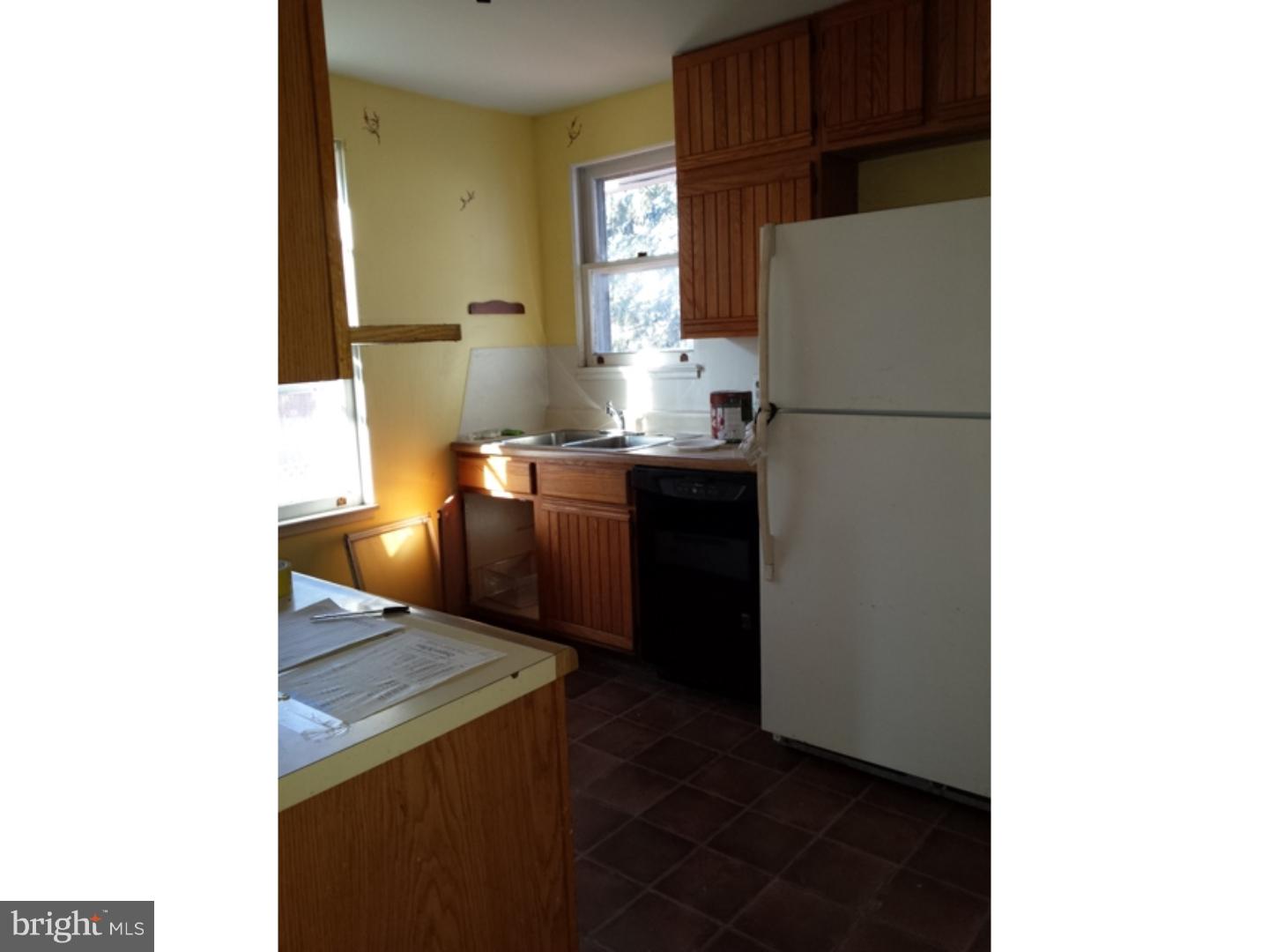 124 East Maple Avenue Lindenwold, NJ 08021 - Photo 7 of 14