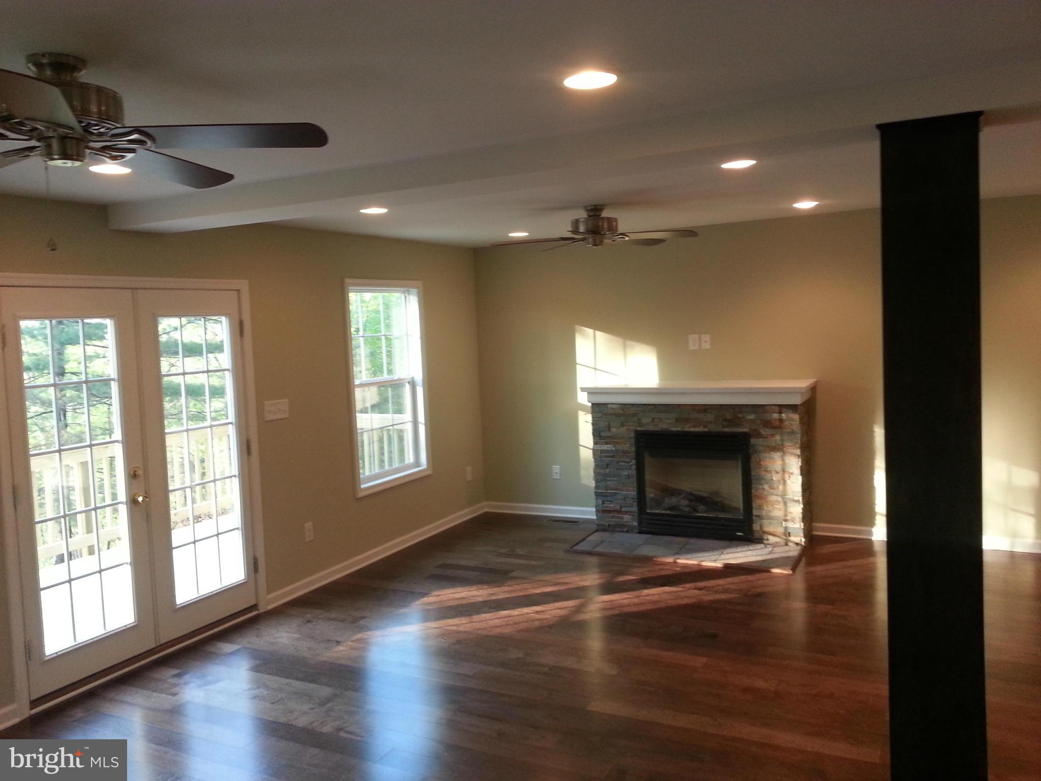 109 Hopkins Bluff Road Front Royal, VA 22630 - Photo 14 of 24 Living Room