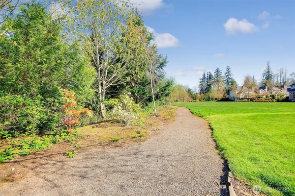 $429,800 | 1957 23rd Place Northeast, Unit 203, Issaquah, WA 98029