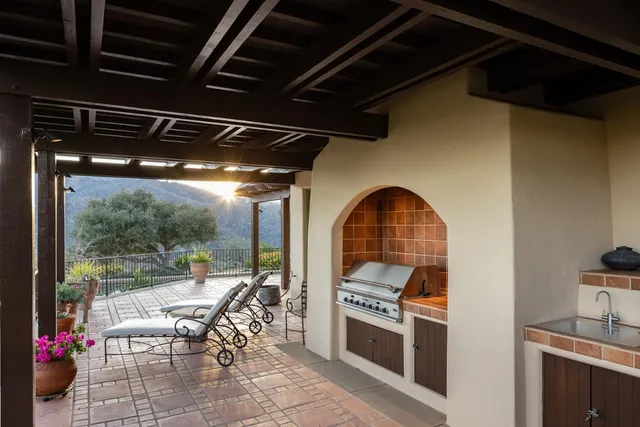 $8,950,000 | 2 Touche Pass, Carmel, CA 93923