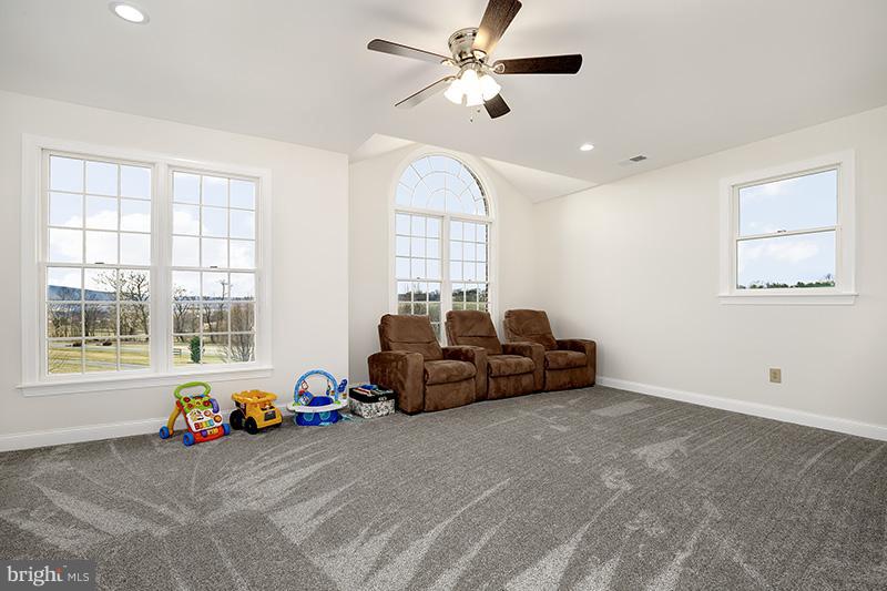4320 Valley View Road Middletown, MD 21769 - Photo 13 of 30 a view of a livingroom with furniture