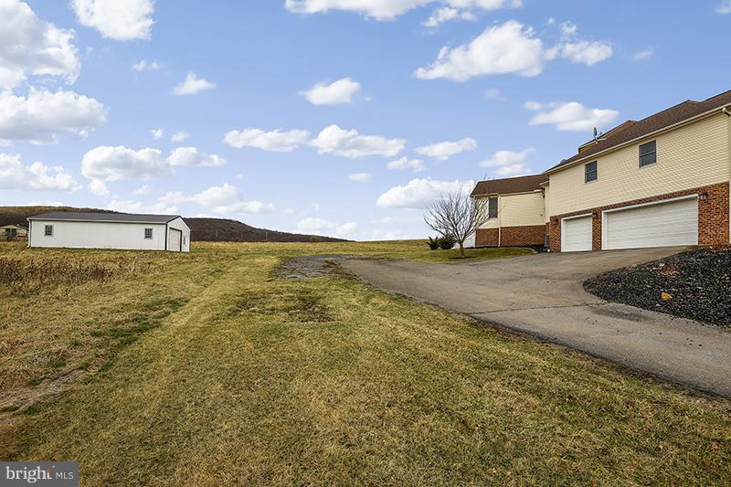 4320 Valley View Road Middletown, MD 21769 - Photo 29 of 30 a view of an ocean