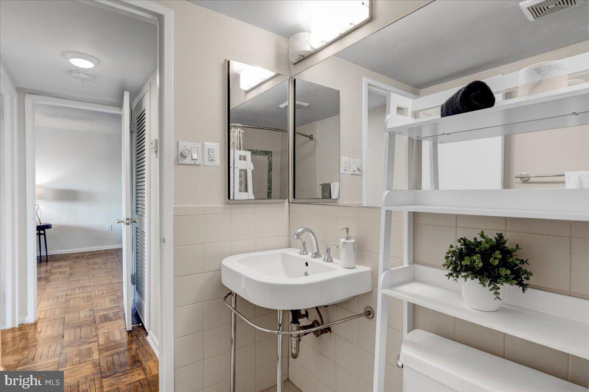 700 7th Street Southwest, Unit 419 Washington, DC 20024 - Photo 11 of 28