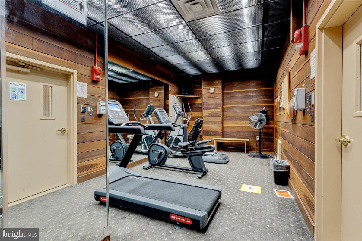 700 7th Street Southwest, Unit 419 Washington, DC 20024 - Photo 17 of 28