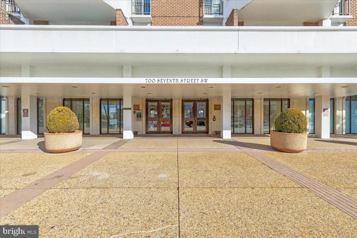 700 7th Street Southwest, Unit 419 Washington, DC 20024 - Photo 20 of 28