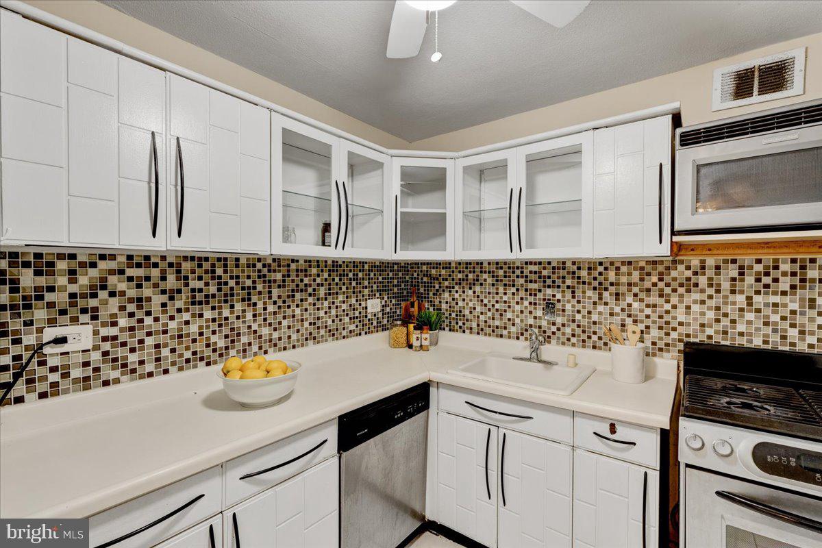 700 7th Street Southwest, Unit 419 Washington, DC 20024 - Photo 7 of 28