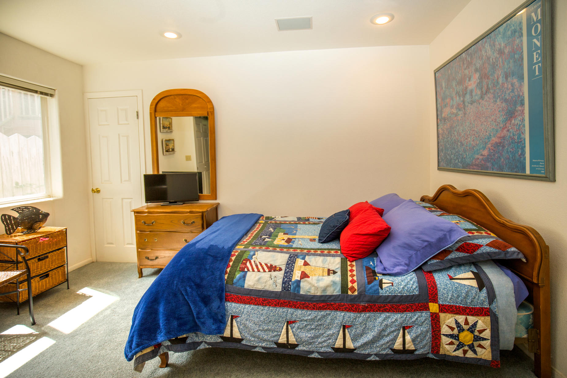 6 Seaview Point Shelter Cove, CA 95589 - Photo 14 of 14 1st bedroom