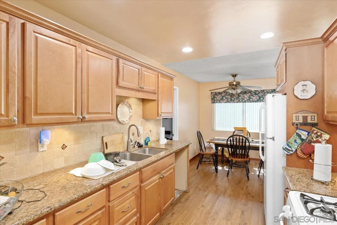 9407 Lake Canyon Road Santee, CA 92071 - Photo 9 of 43
