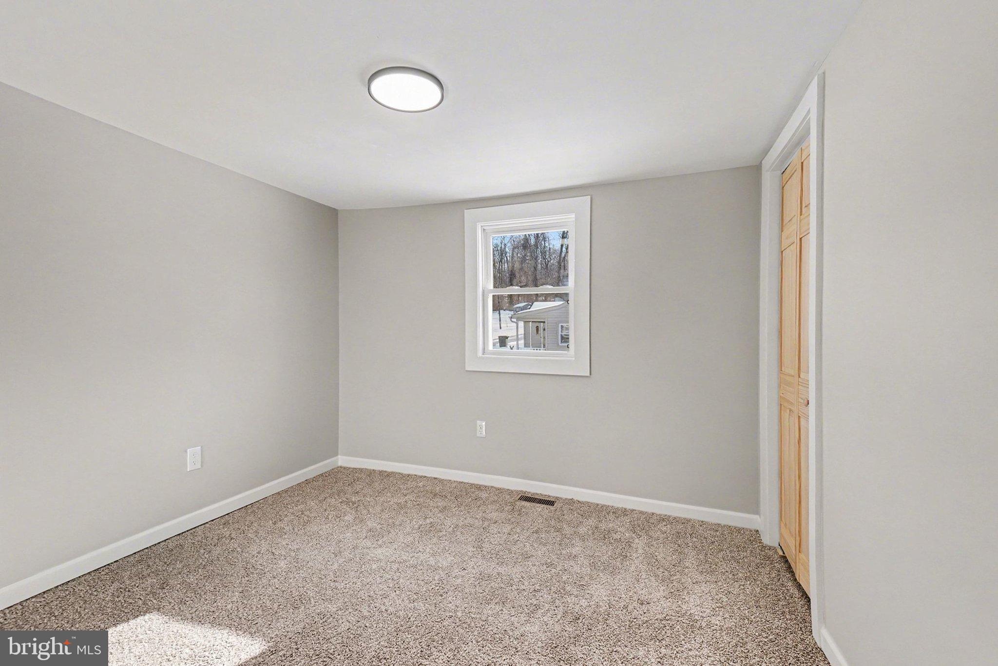 7 Groy Avenue Lebanon, PA 17046 - Photo 19 of 33 Bright and airy room with fresh potential.