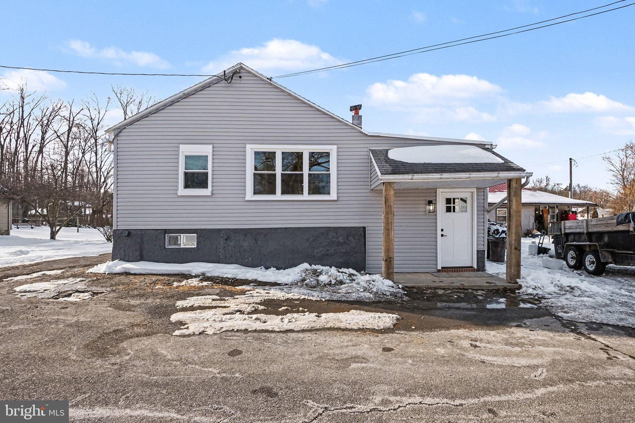 7 Groy Avenue Lebanon, PA 17046 - Photo 2 of 33 a front view of a house with a yard