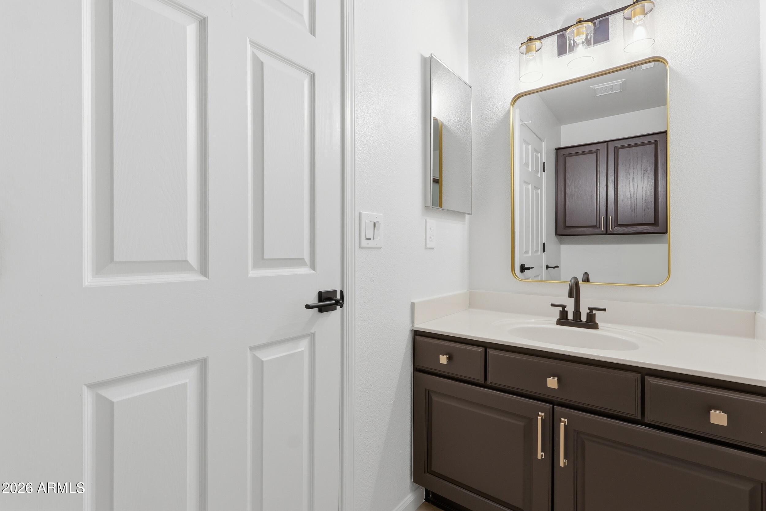 14019 North 29th Place Phoenix, AZ 85032 - Photo 35 of 92 28_img_9404