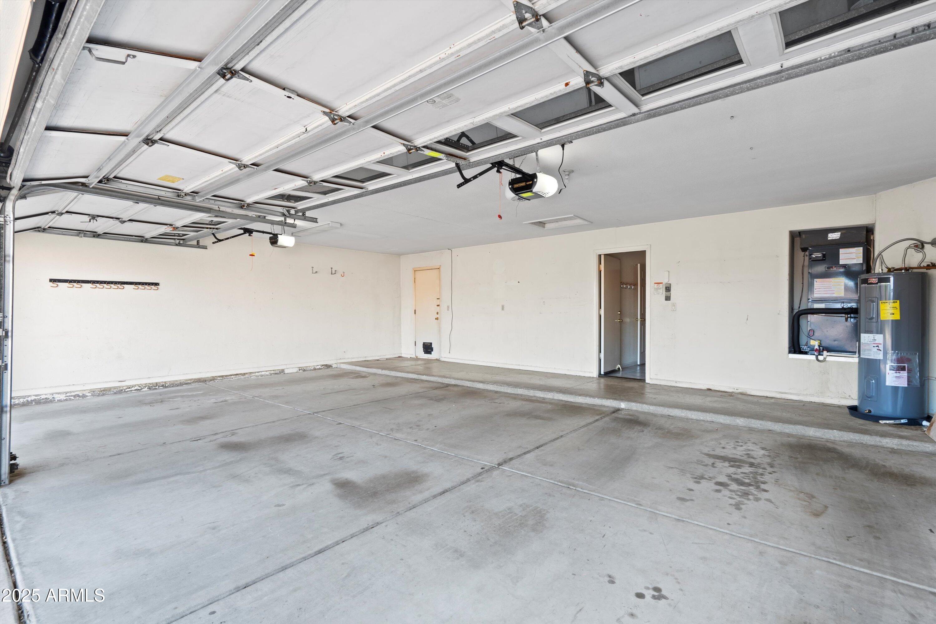 14019 North 29th Place Phoenix, AZ 85032 - Photo 69 of 92 29-Garage