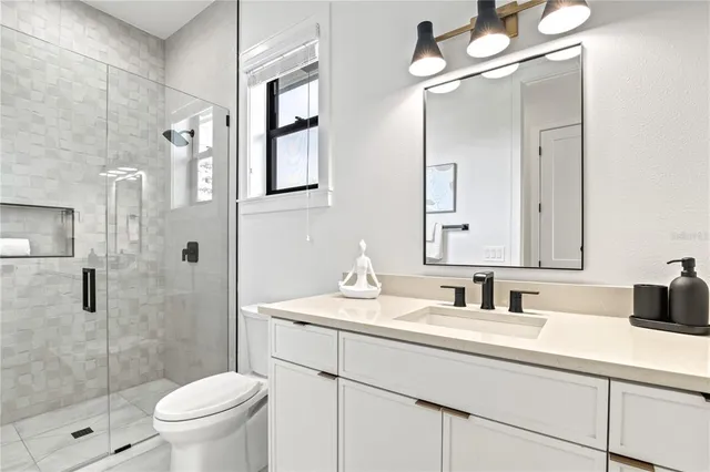 $5,500,000 | 129 McKinley Drive, Sarasota, FL 34236