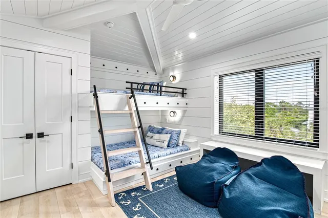 $5,500,000 | 129 McKinley Drive, Sarasota, FL 34236