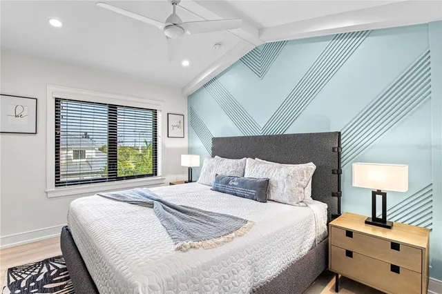 $5,500,000 | 129 McKinley Drive, Sarasota, FL 34236