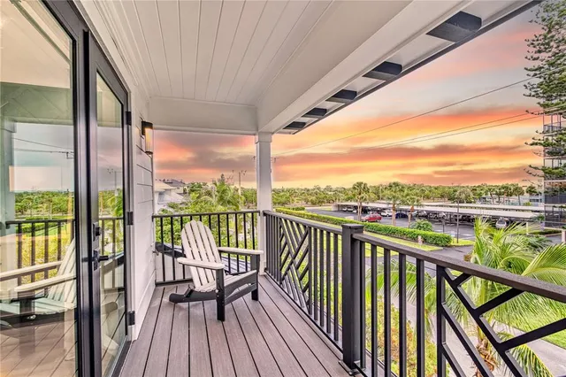 $5,500,000 | 129 McKinley Drive, Sarasota, FL 34236