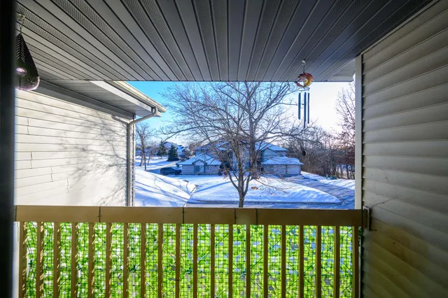 $265,000 | 9354 West Loomis Road, Unit 4, Franklin, WI 53132