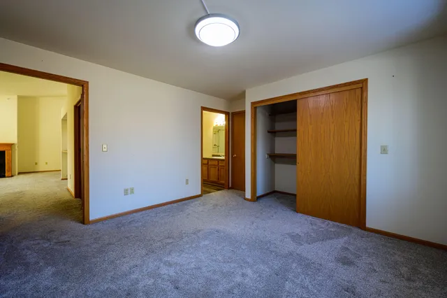 $265,000 | 9354 West Loomis Road, Unit 4, Franklin, WI 53132