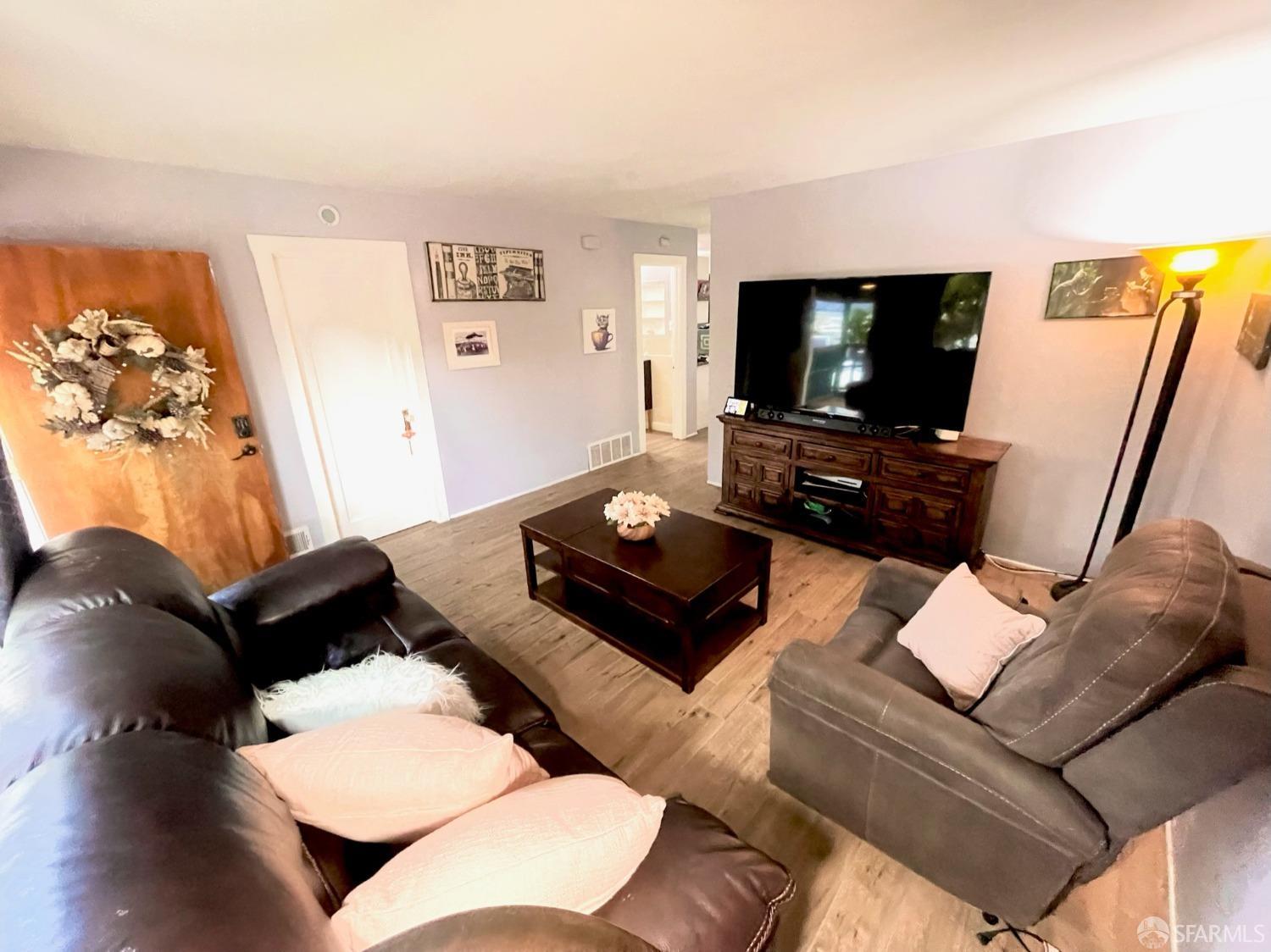 478 E Street Daly City, CA 94014 - Photo 4 of 20