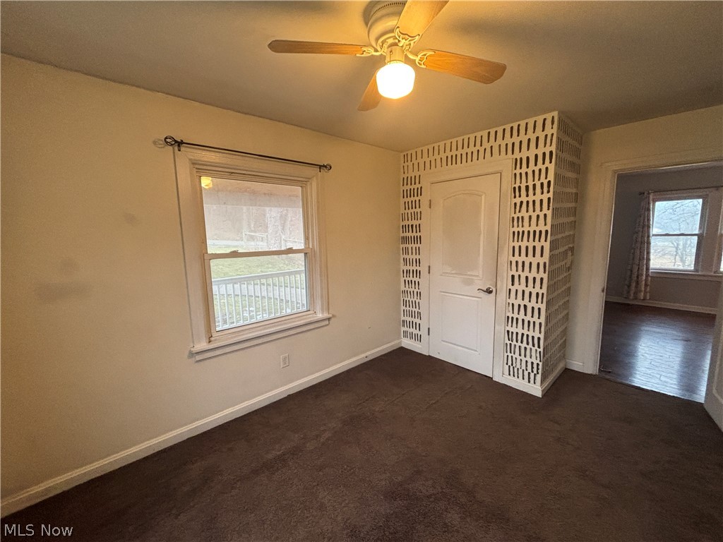 4301 Steubenville Road Southeast Amsterdam, OH 43903 - Photo 13 of 27 carpet