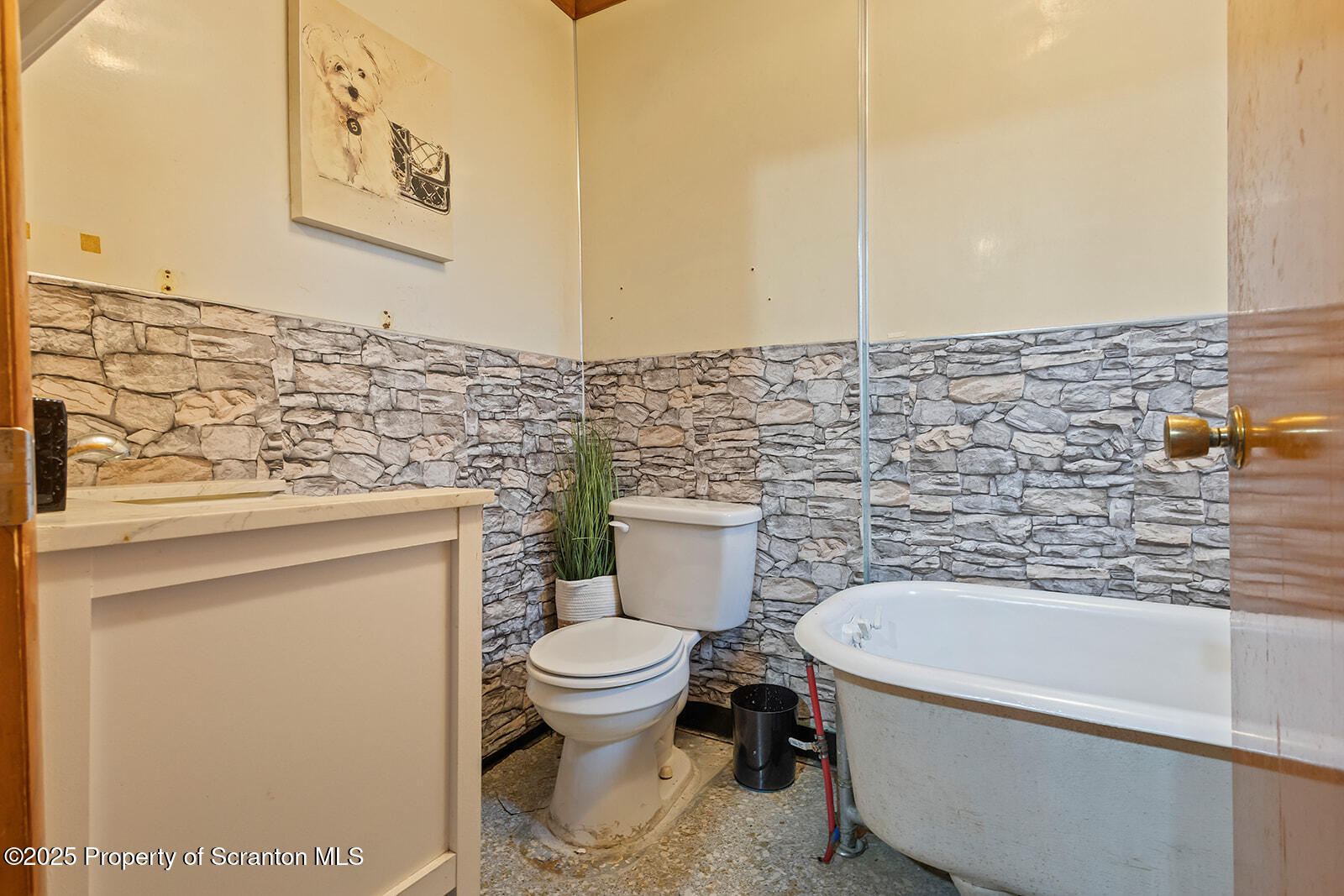 415 18th Avenue Scranton, PA 18504 - Photo 13 of 30 H27A8968_websize