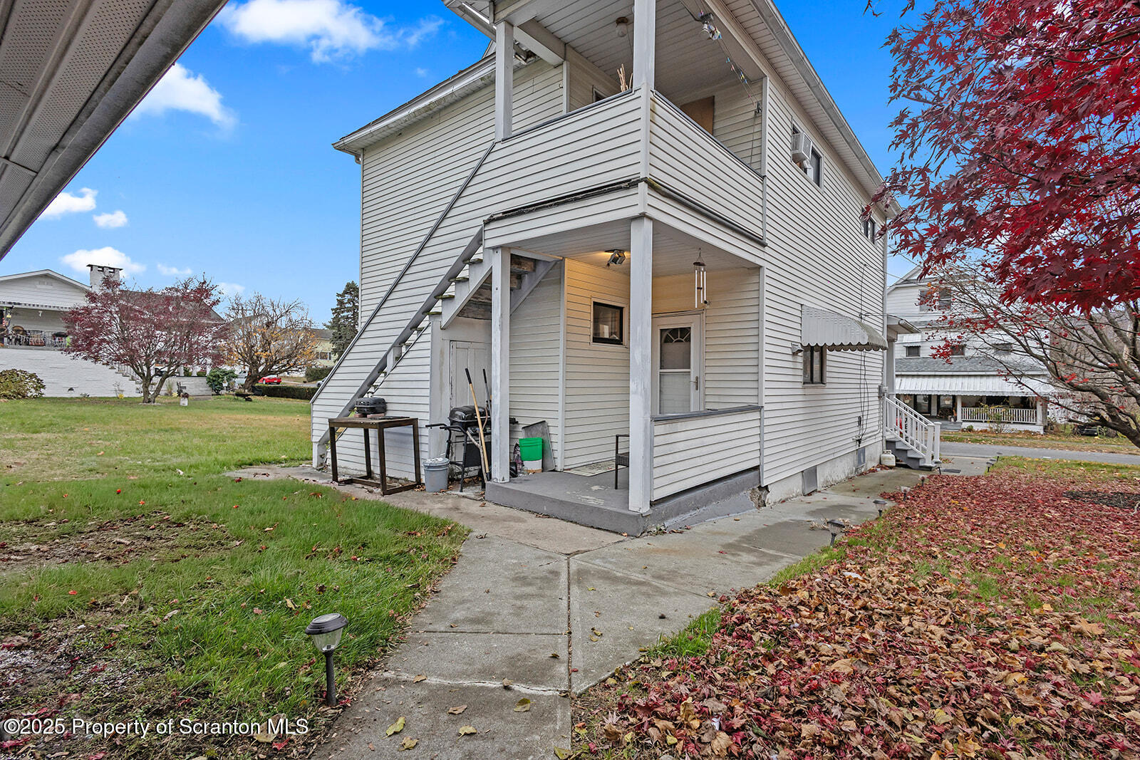 415 18th Avenue Scranton, PA 18504 - Photo 4 of 30 H27A9037_websize
