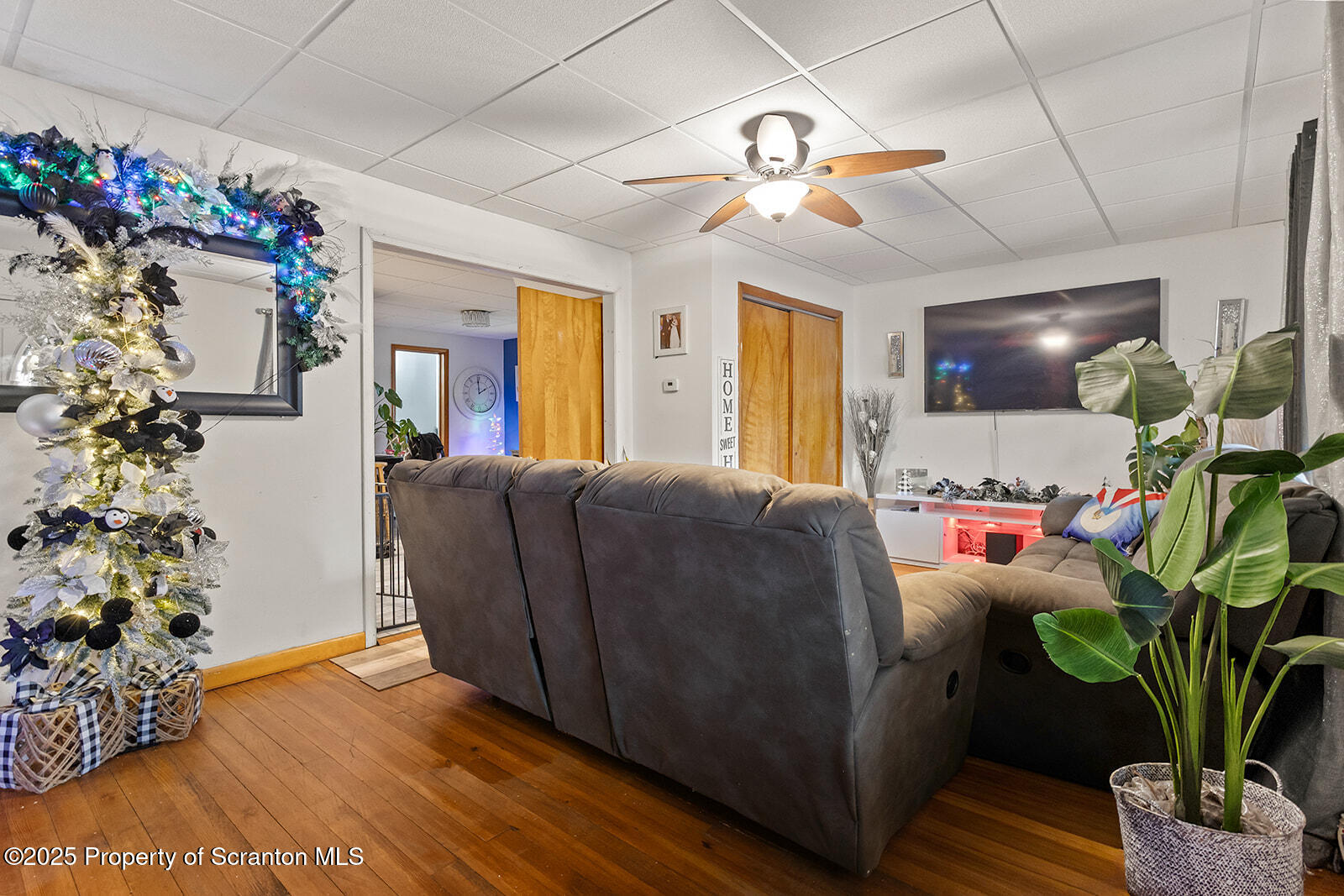 415 18th Avenue Scranton, PA 18504 - Photo 6 of 30 H27A8898_websize