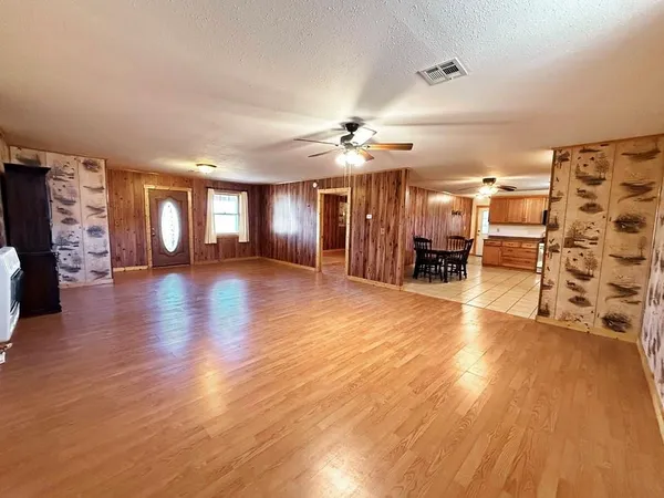 $375,000 | 4552 South 201 Road, El Dorado Springs, MO 64744