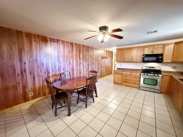 $375,000 | 4552 South 201 Road, El Dorado Springs, MO 64744