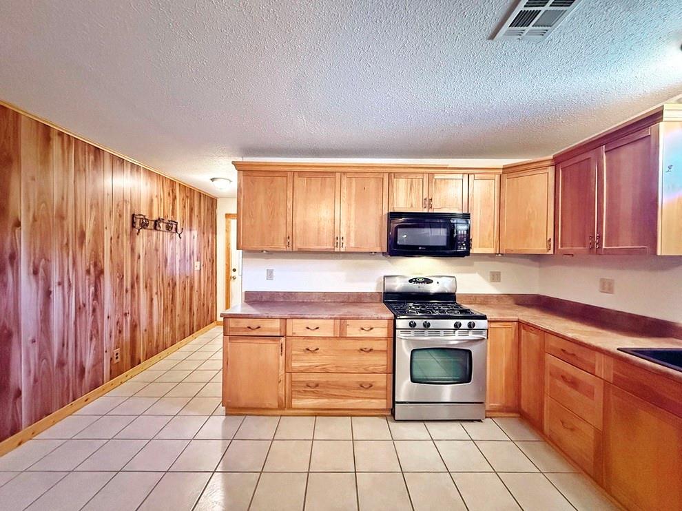 4552 South 201 Road El Dorado Springs, MO 64744 - Photo 19 of 47