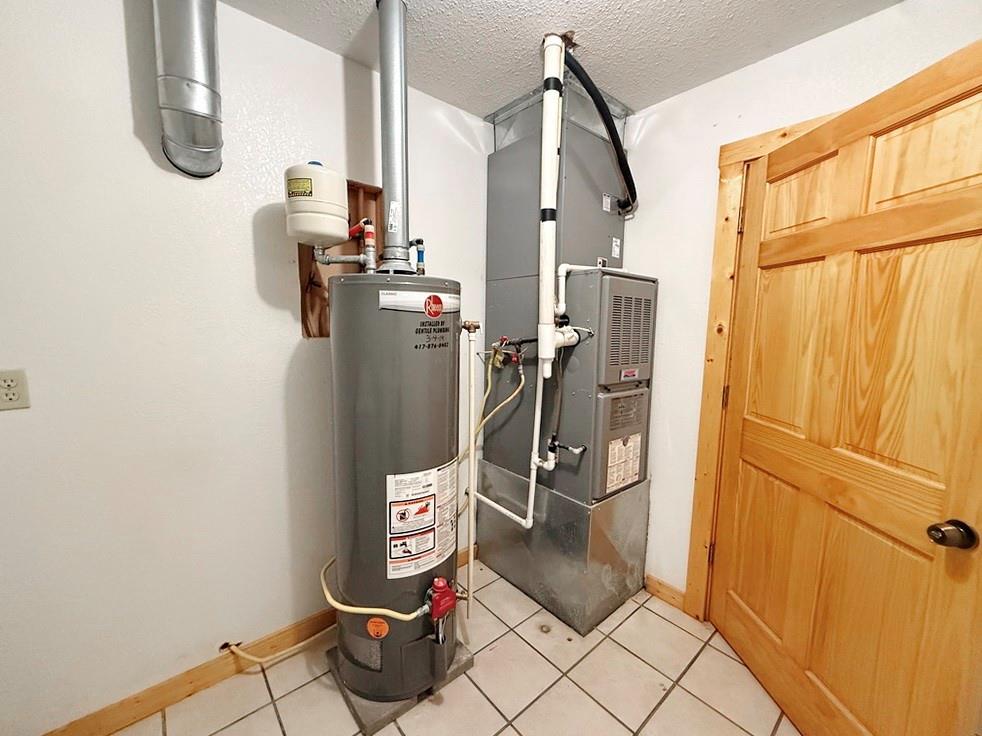 4552 South 201 Road El Dorado Springs, MO 64744 - Photo 22 of 47