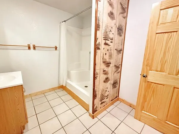 $375,000 | 4552 South 201 Road, El Dorado Springs, MO 64744