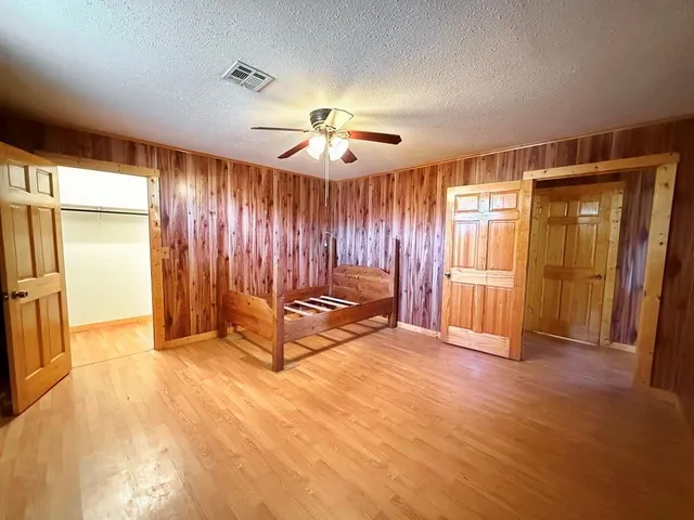 $375,000 | 4552 South 201 Road, El Dorado Springs, MO 64744