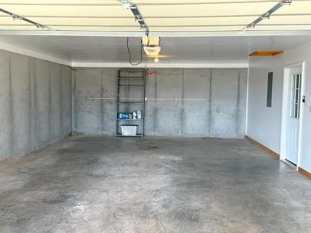 $375,000 | 4552 South 201 Road, El Dorado Springs, MO 64744