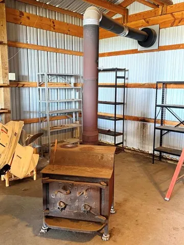 $375,000 | 4552 South 201 Road, El Dorado Springs, MO 64744