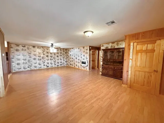 $375,000 | 4552 South 201 Road, El Dorado Springs, MO 64744