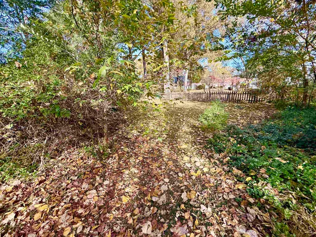 $249,000 | 360 North Rowlett Street, Collierville, TN 38017